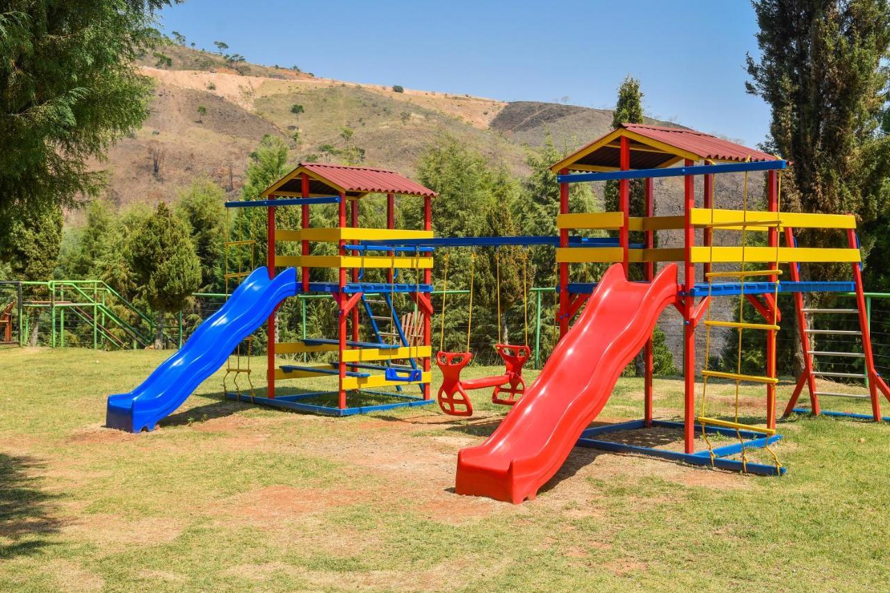 Hotel Golden Park All Inclusive Pocos De Caldas By Nacional Inn Bagian luar foto Playground in Chile