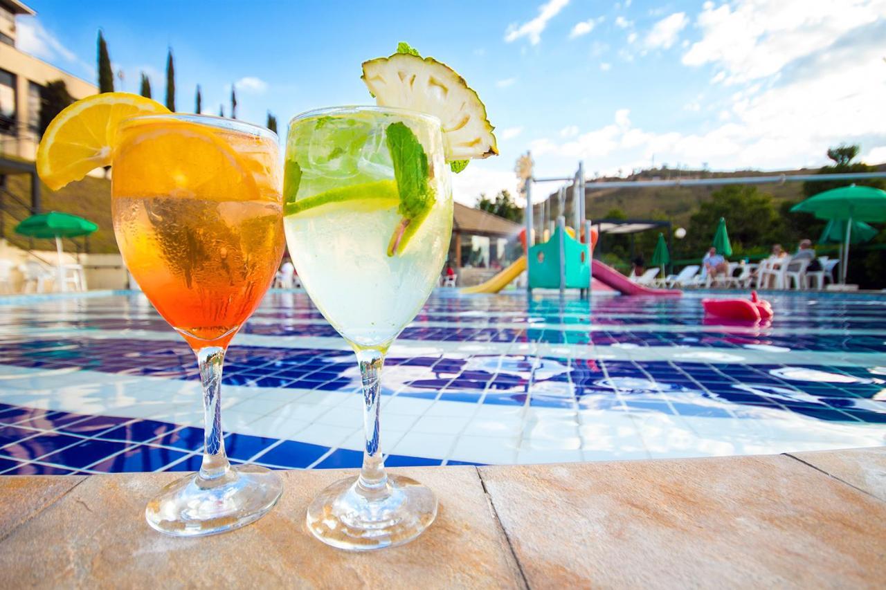 Hotel Golden Park All Inclusive Pocos De Caldas By Nacional Inn Bagian luar foto Two Aperol Spritz cocktails