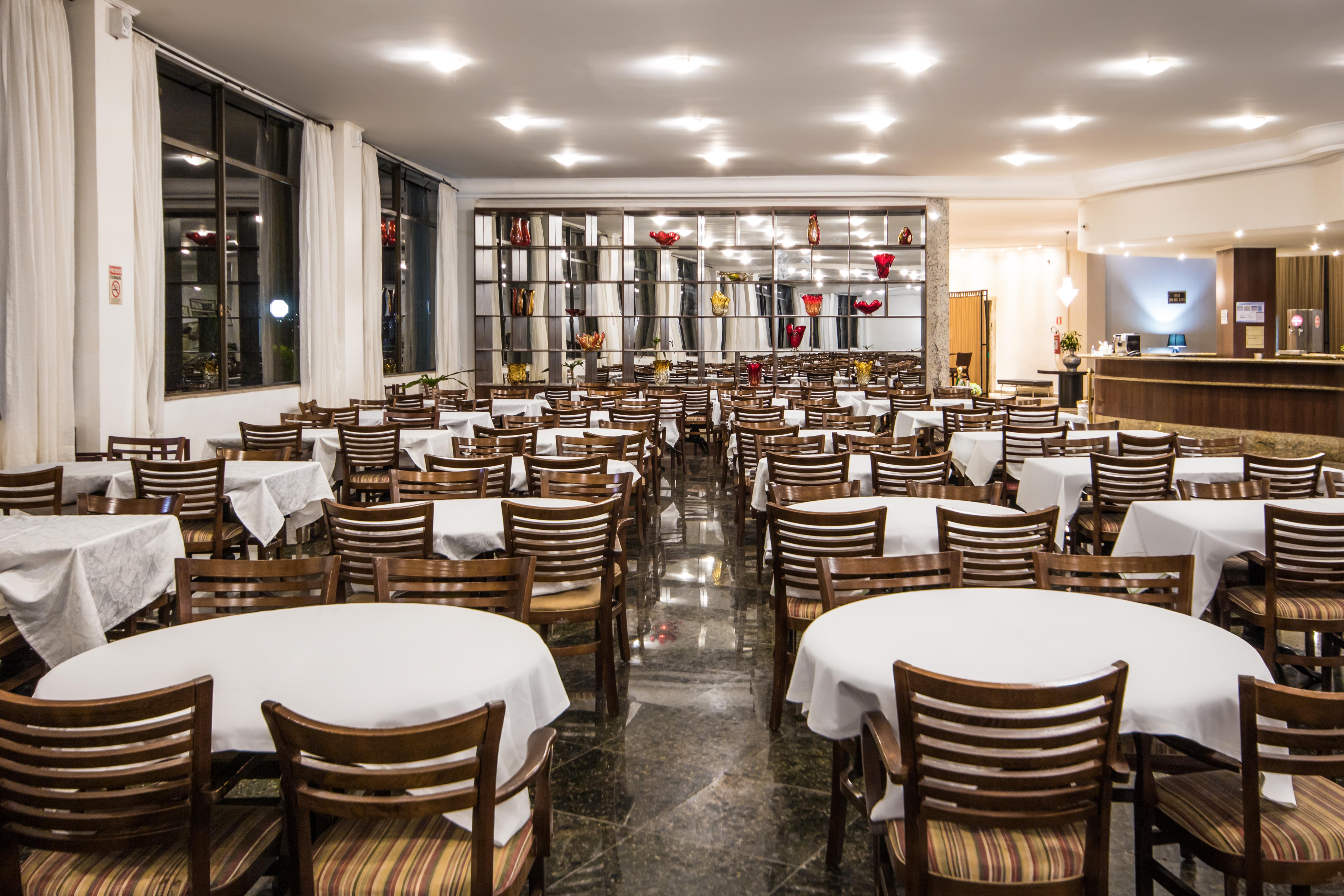 Hotel Golden Park All Inclusive Pocos De Caldas By Nacional Inn Bagian luar foto The dining room