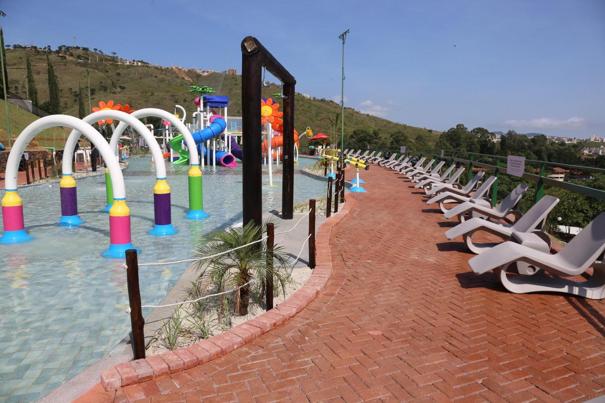 Hotel Golden Park All Inclusive Pocos De Caldas By Nacional Inn Bagian luar foto Aqua Park