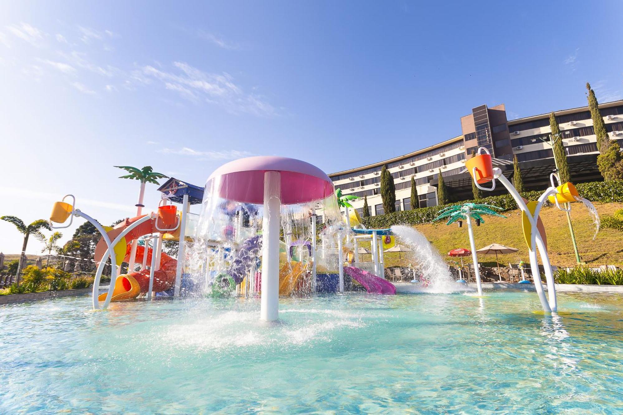 Hotel Golden Park All Inclusive Pocos De Caldas By Nacional Inn Bagian luar foto The water park at the hotel