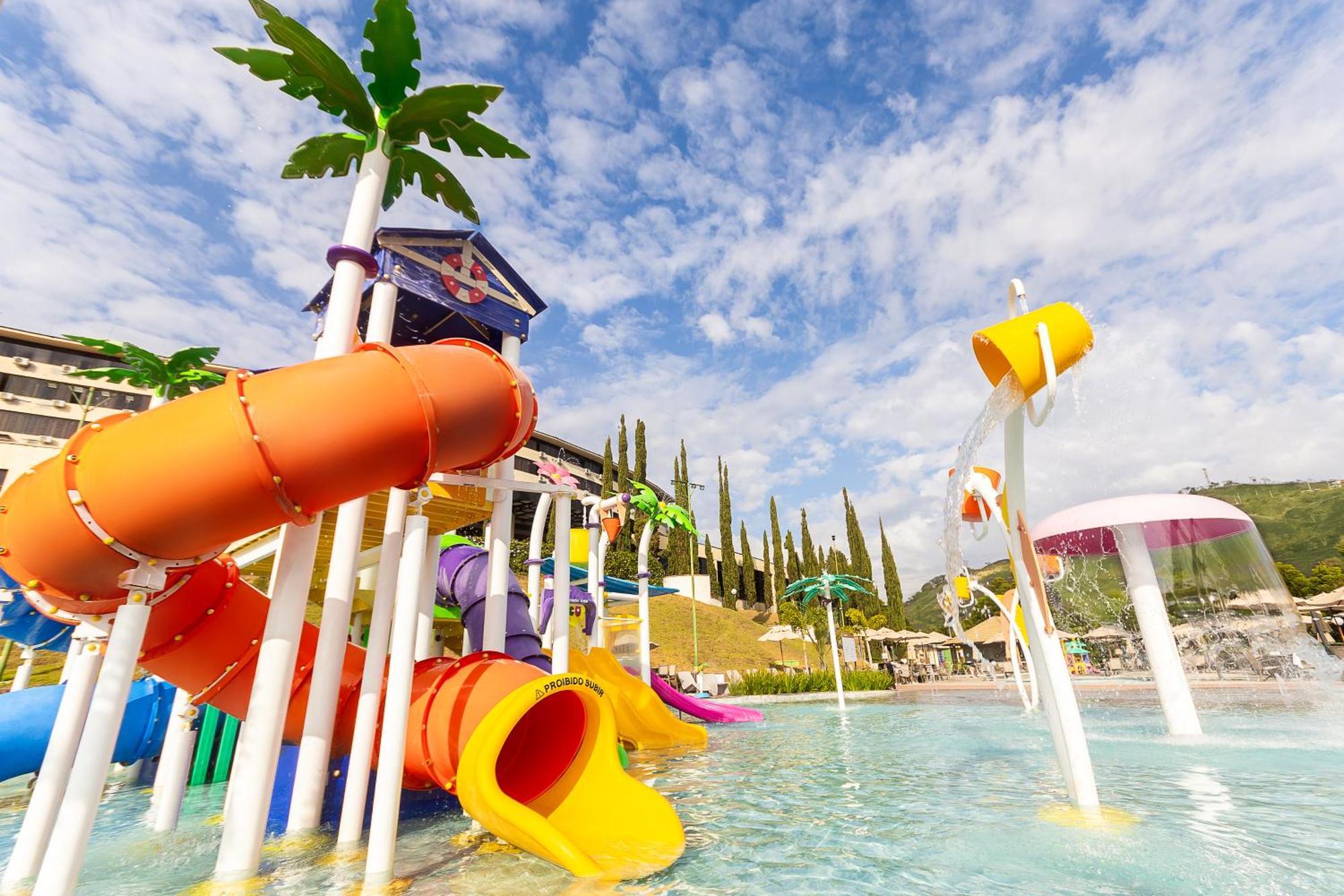 Hotel Golden Park All Inclusive Pocos De Caldas By Nacional Inn Bagian luar foto The water park